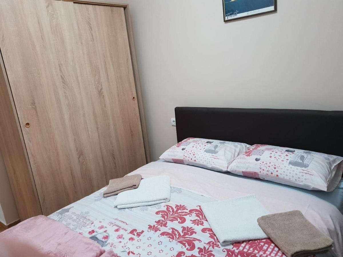 Apartmani Irena Тиват Екстер'єр фото