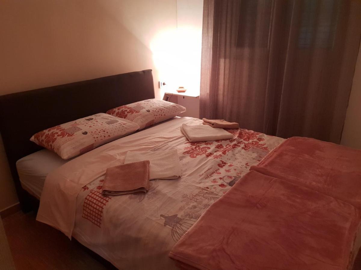 Apartmani Irena Тиват Екстер'єр фото
