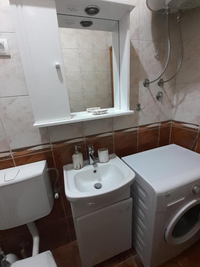 Apartmani Irena Тиват Екстер'єр фото